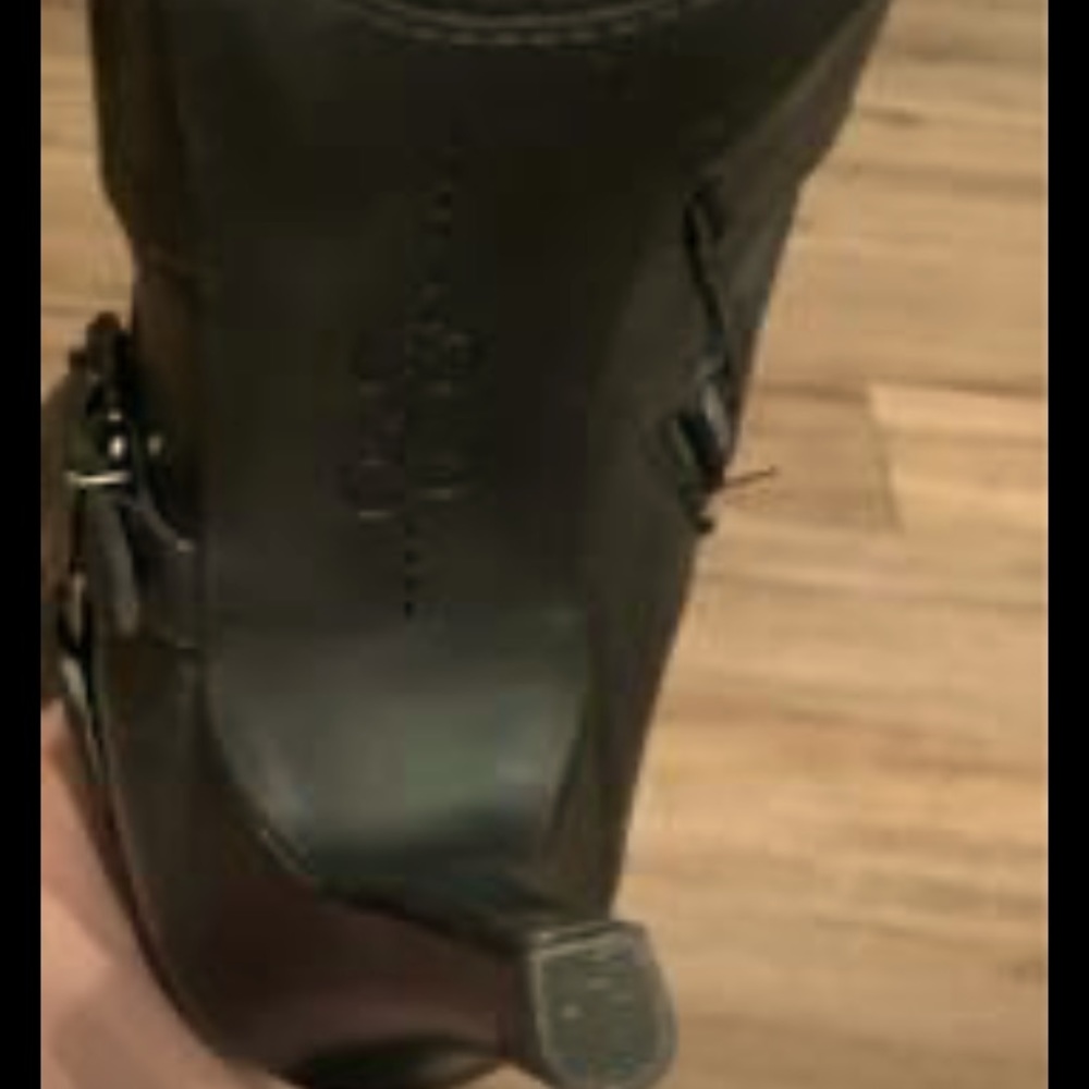 Jessica Simpson boots